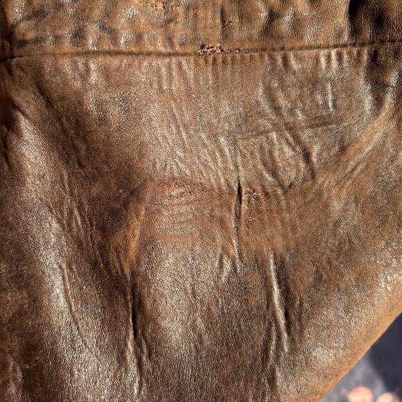 BANANA REPUBLIC Buttersoft Vintage Leather Pencil Skirt, Sz 6 w/ Tiny Flaws - Picture 10 of 15